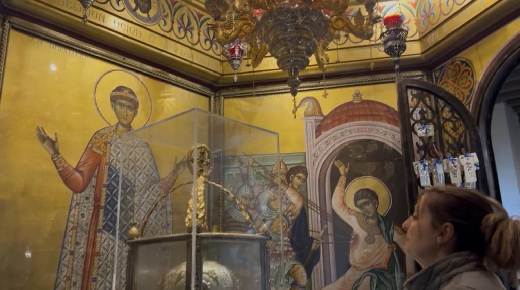 Relicario e iconos de San Demetrio en la basílica de Tesalónica, Grecia